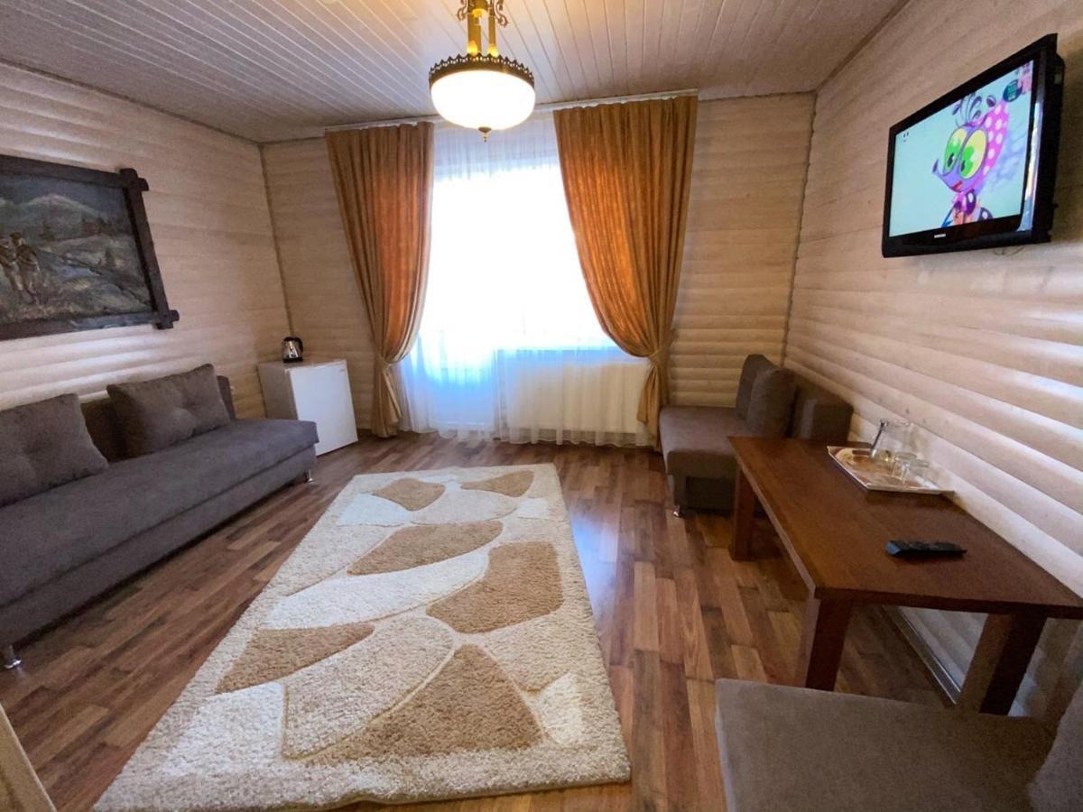 Nikoletta Otel Bukovel